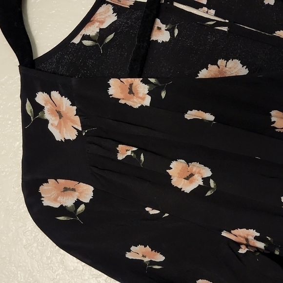 Lost + Wander Black Floral Flutter Sleeve Ruffle Hem Romper - Picture 12 of 12